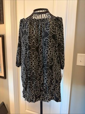 White House Black Market Black Off-Shoulder Tunic with White Medallion Print